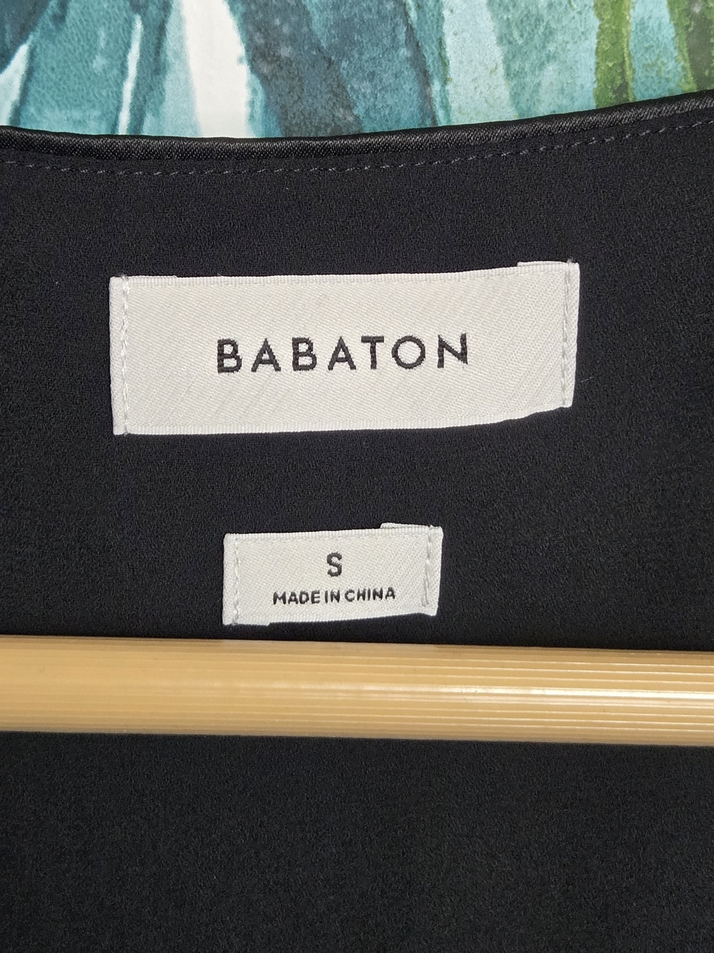 Aritzia Babaton Cunning Satin Top - Picture 5 of 9